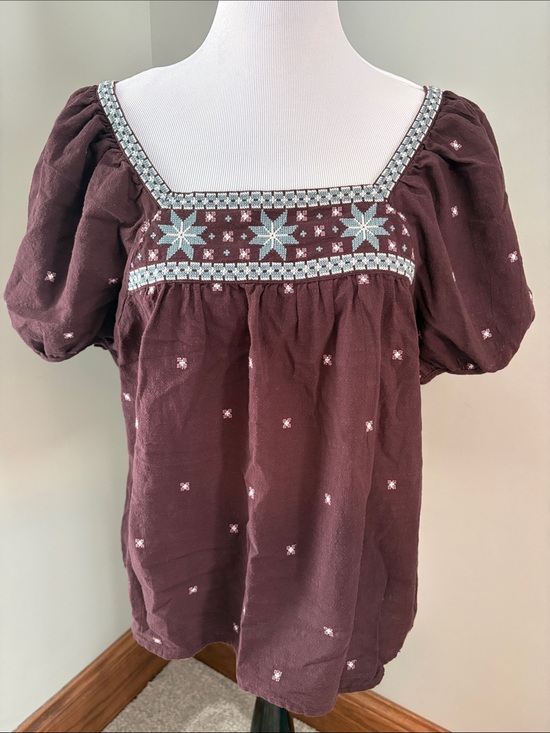 Madewell Tops - 🩵🍇 Madewell Embroidered Puff-Sleeve Square Neck Top in beautiful Plum color